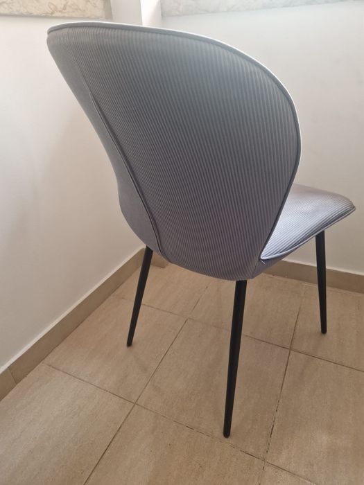 Cadeiras em tecido azul (lavavel)