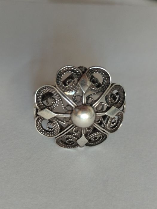 Srebrny pierścionek filigran Adolfa Franciszka Horaka