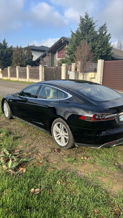 Tesla model S 90D 2015г