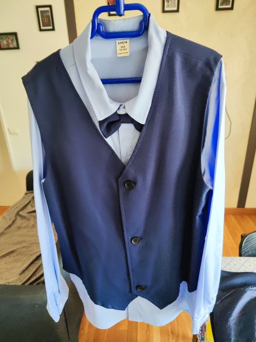 Vendo casaco e camisa com laço criança