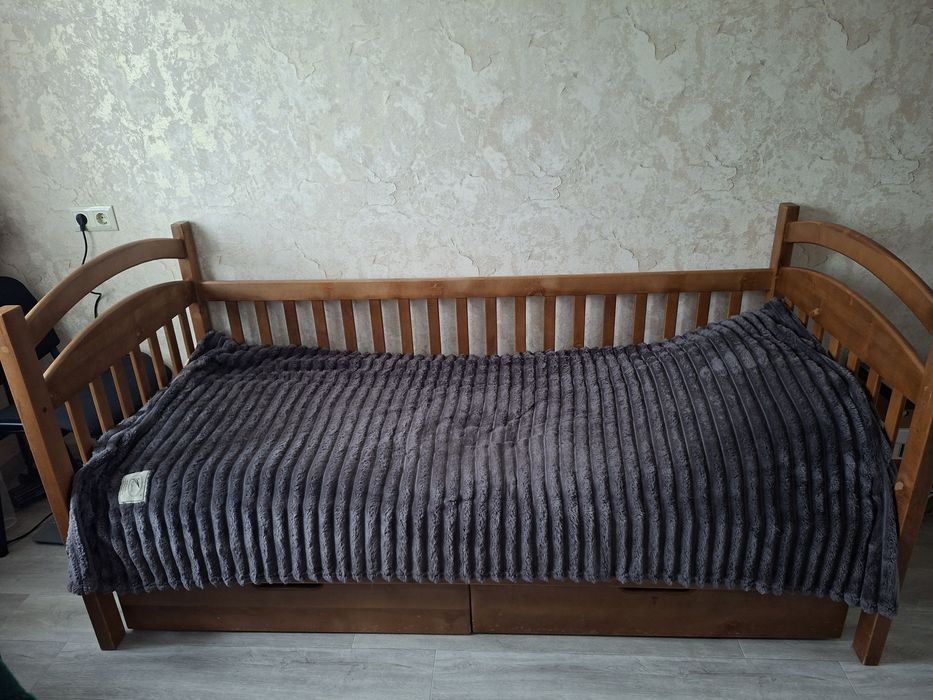 Підліткове ліжко