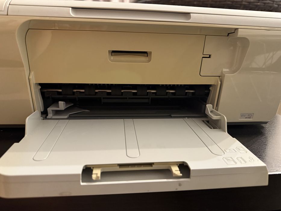 Sprzedam używaną drukarkę hp deskjet f4220