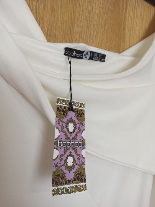 Boohoo nowa sukienka rybka rozmiar 44,
