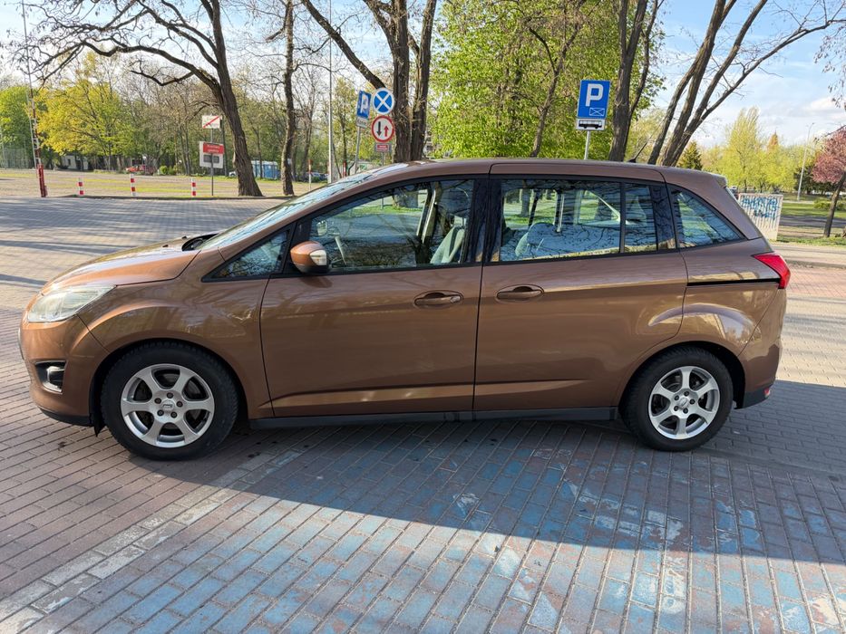 Ford C-MAX 7-osobowy | Ekonomiczny minivan | Użytkowany na co dzień Silnik 1.0 ecoboost