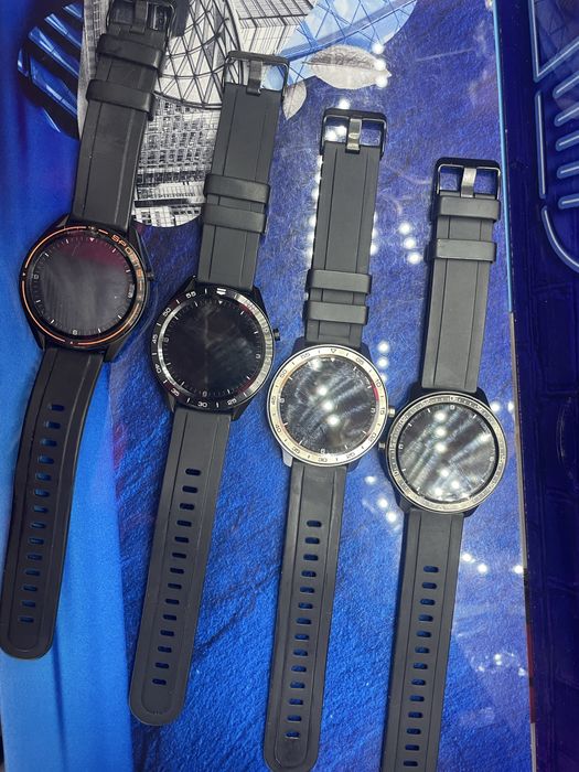 Лот смарт-годинник