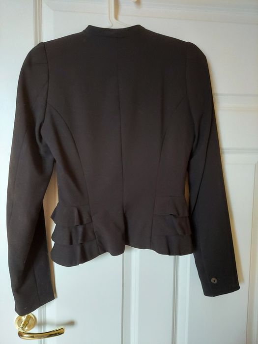 Piękny elegancki żakiet 36