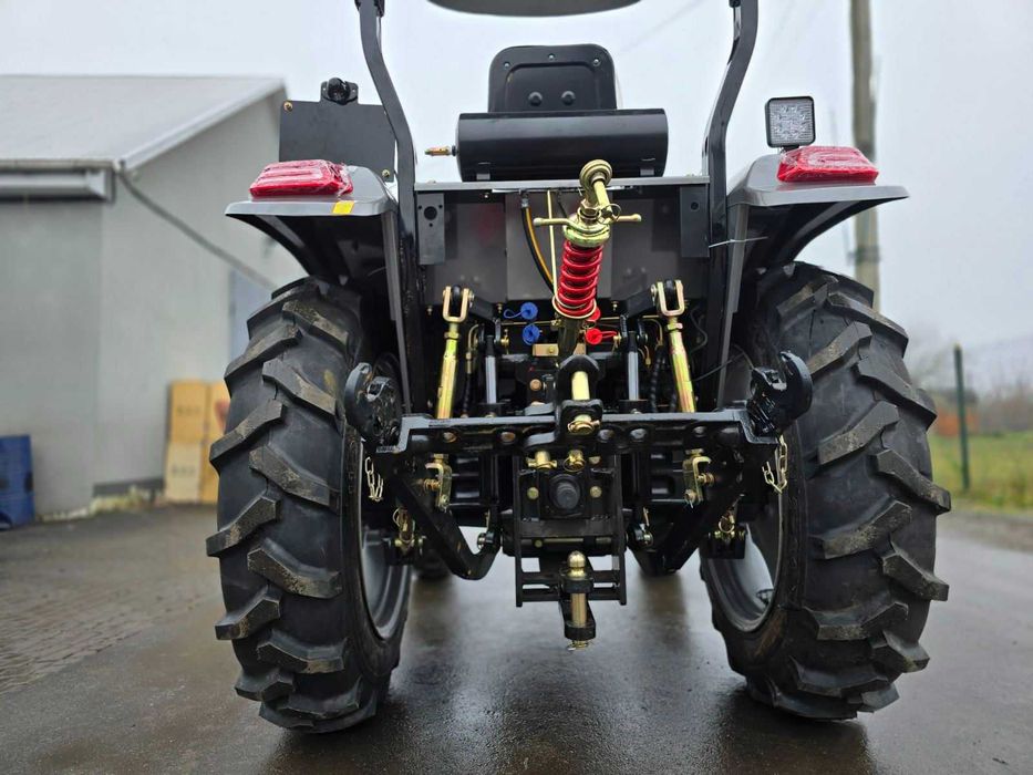 Повнопривідний трактор TERRA FENG 555XG із євронавіскою,козирок, серга