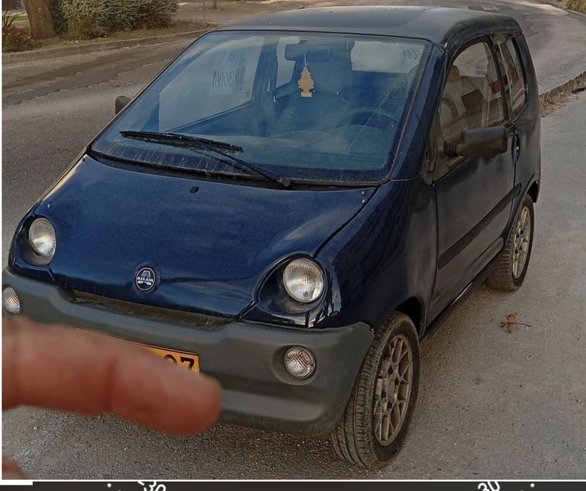 Carro AIXAM como novo muito estimado