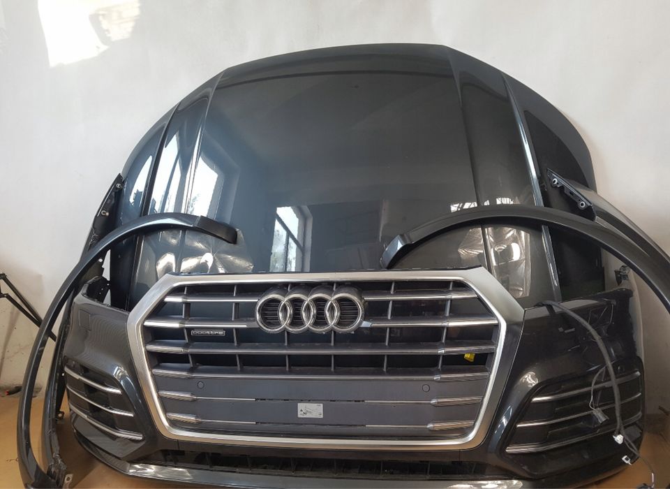 AUDI SQ5 Q5 80A Перед капот бампер фари