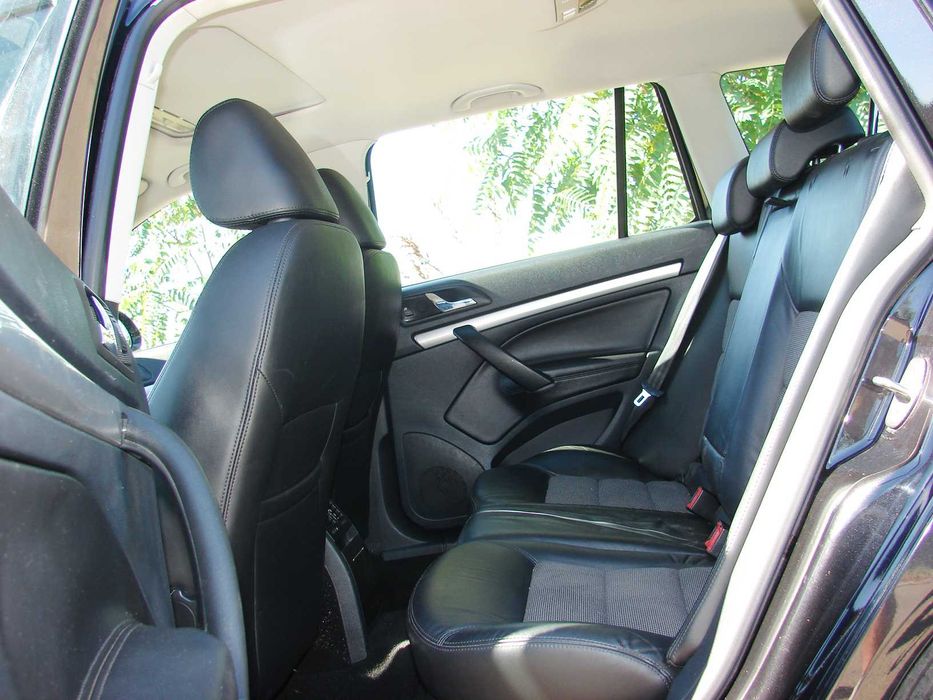 Skoda Octavia 1.8 TSi механика 6-ст 2011 год (максимальная комплектация)
