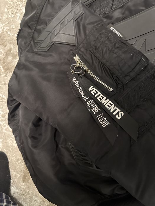 бомбер vetements aplha industries куртка