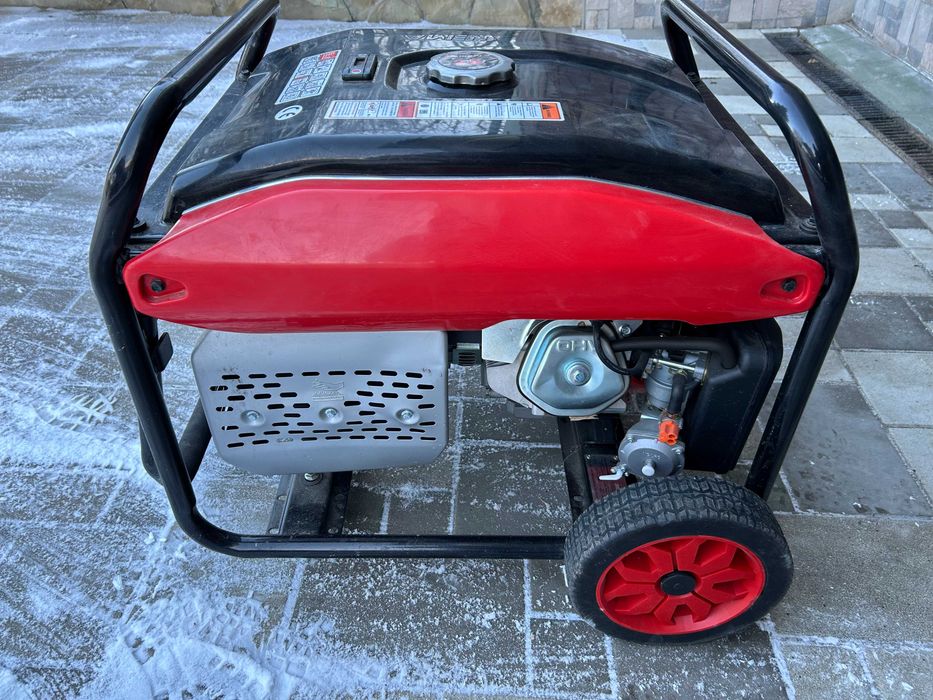 Бензино - газовий генератор Weima WM7000, однофазний (230 В), 7 кв