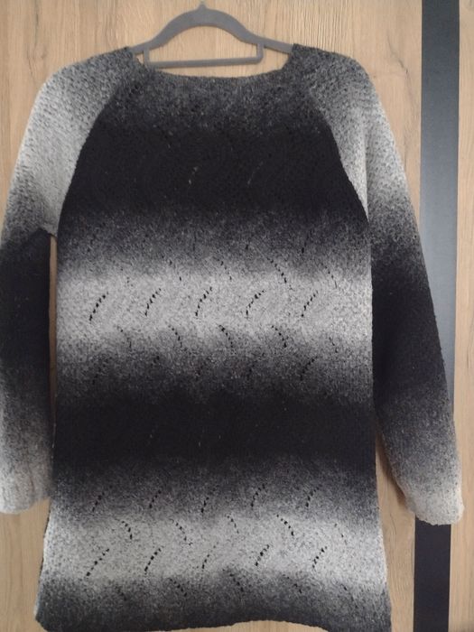 Sweter ażurowy cieniowany rozmiar 40