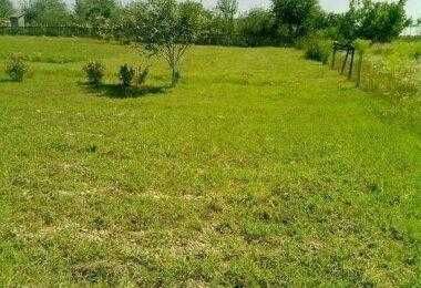 Продам землю з будинком с. Мокрець, Броварський район. Київська обл.