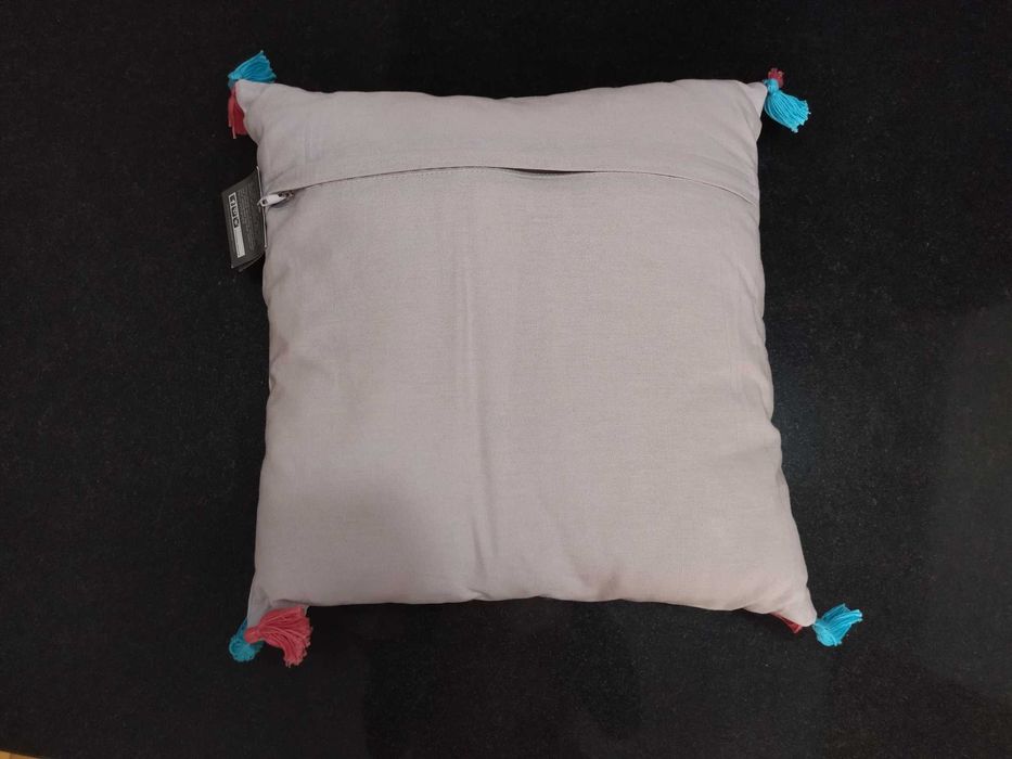 Decorative Pillows64751809593347121