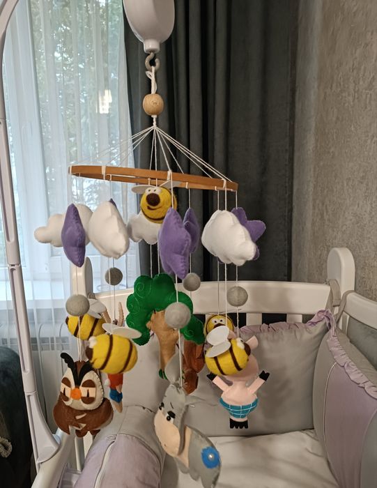 Детский мобиль на кроватку