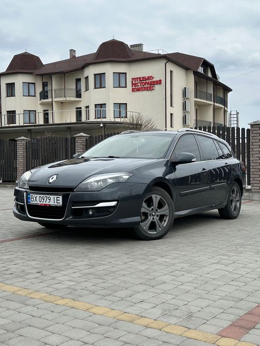 Атомобіль Рено Лагуна