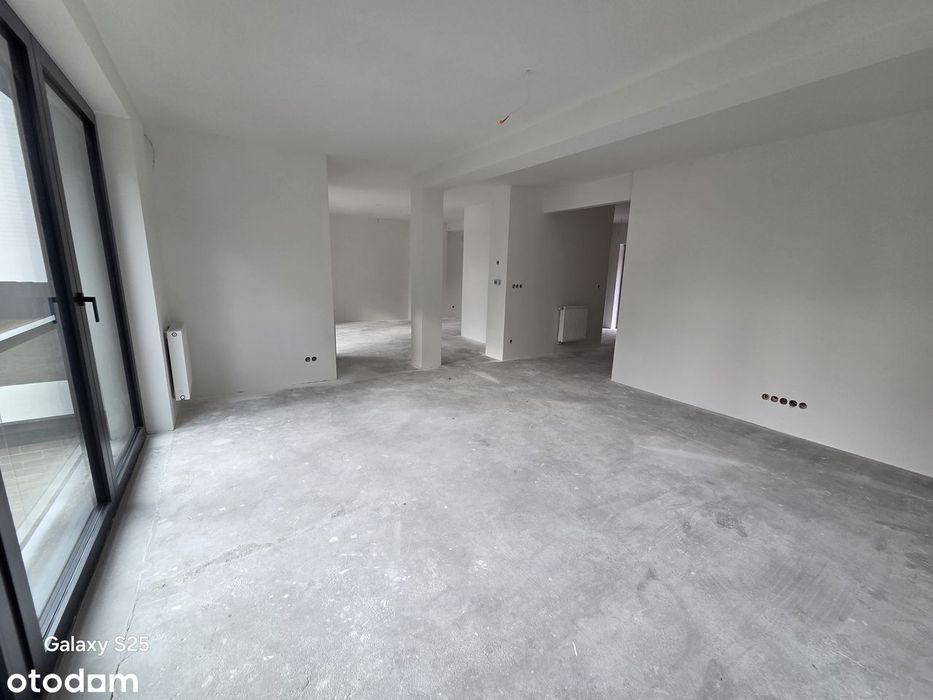 Segment Premium  282 m  z  tarasem  i ogrodem