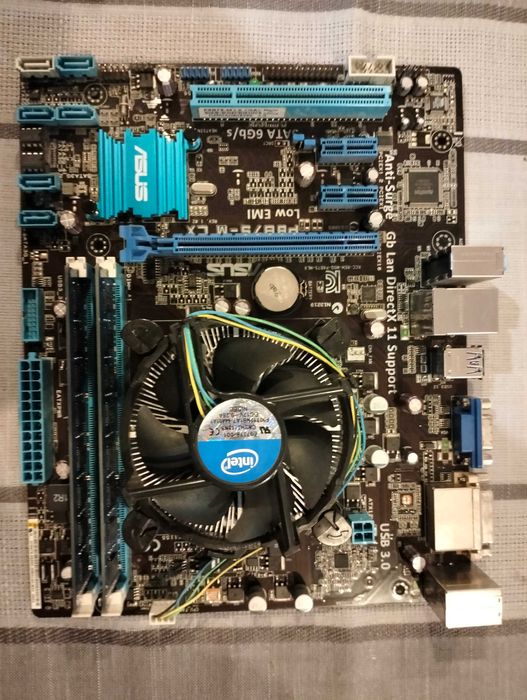 płyta główna z podzespolami Asus