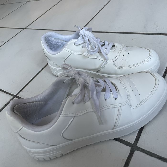 Sneakesy Graceland 39 biale