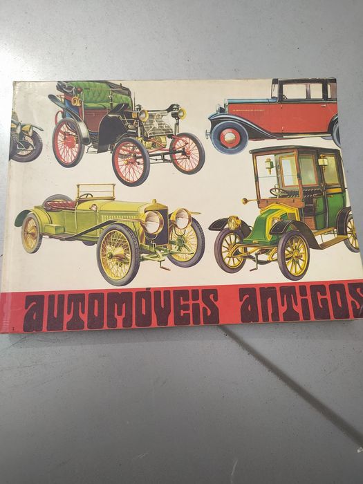 Livro de automóveis antigos em bom estado