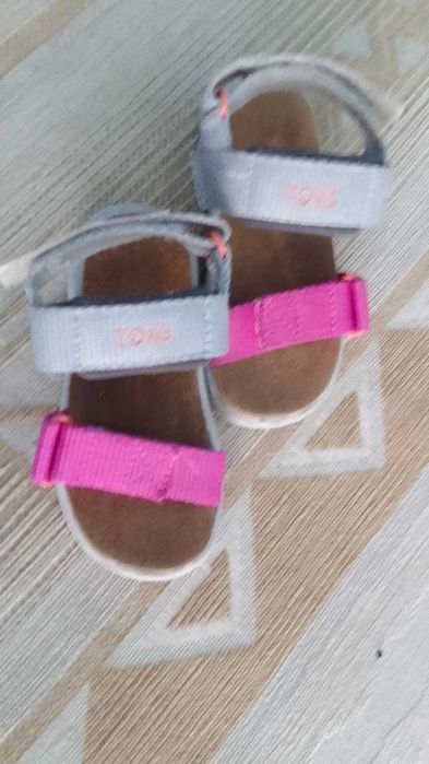 Sandałki TOMS rozmiar 21 (13,1cm)
