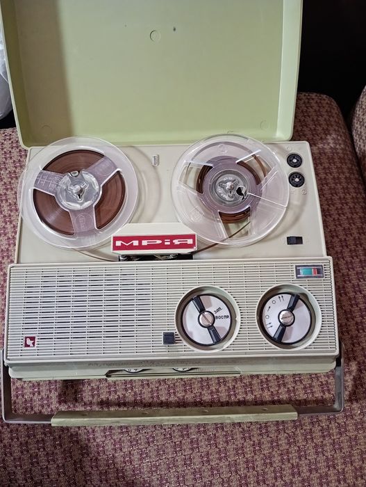 Катушечный магнитофон Мрия