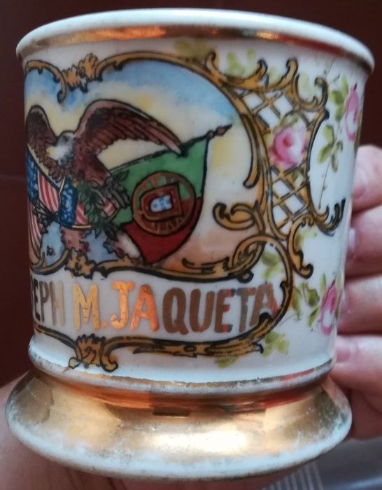 Caneca de porcelana TK Thun e prato de vidro antigos