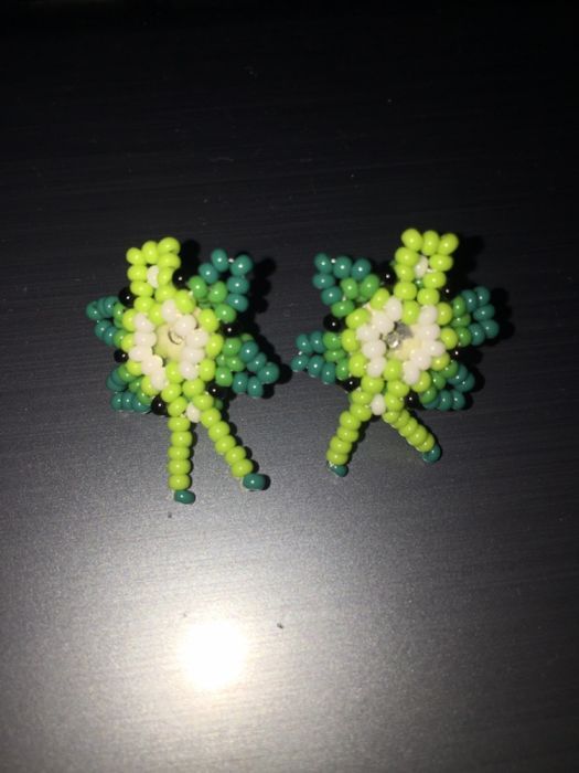 Brincos com missangas 1