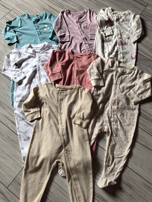 ** Pajacyki dziewczęce r 68-74, 7szt **