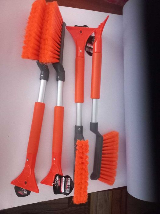 Щітки для автомобіля, щітка із скребком, щітка для снігу і льоду