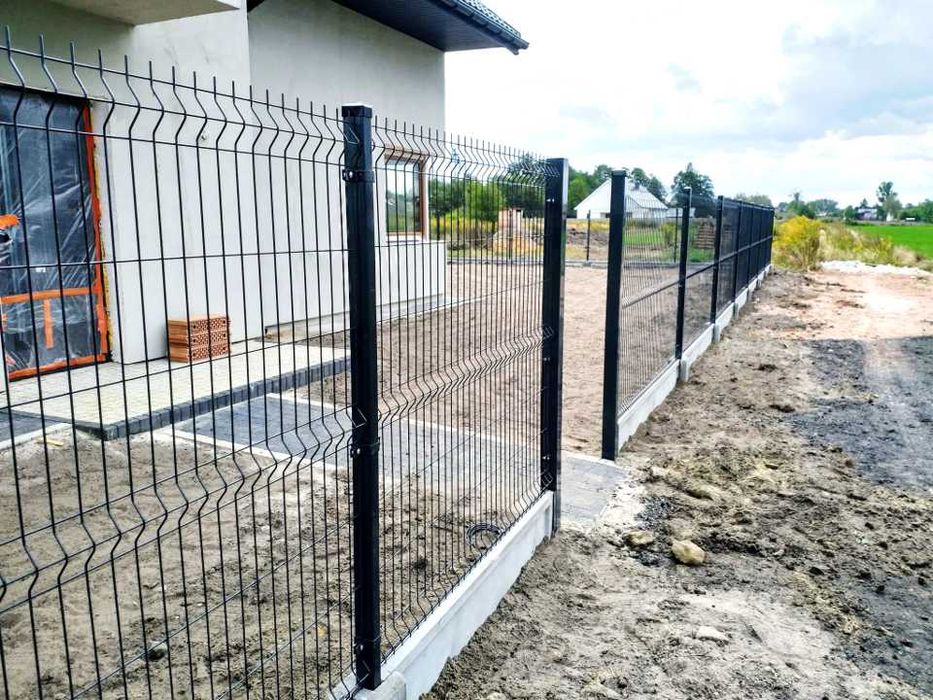 Ogrodzenia panelowe + podmurówka + montaż.