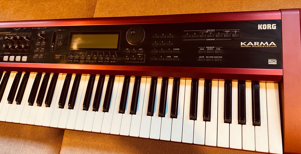 Sintetizador Korg KARMA + Placas de Expansão EXB-PCM05 e EXB-PCM09