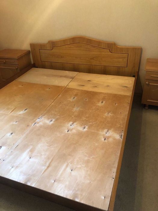 Продам двухспальную кровать 1600×2000