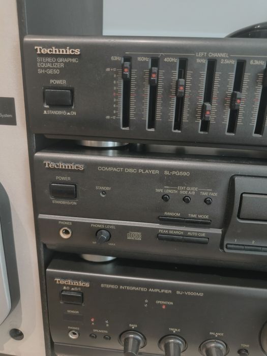 Wieża Technics z kolumnami