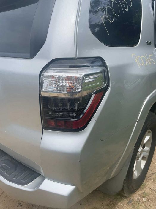 Капот Toyota 4Runner розборка шрот