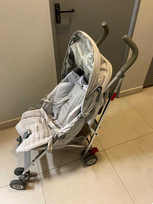 Carrinho de bebé Maclaren