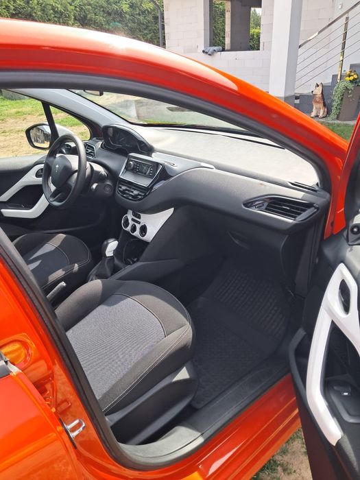 Peugeot 208  2017r