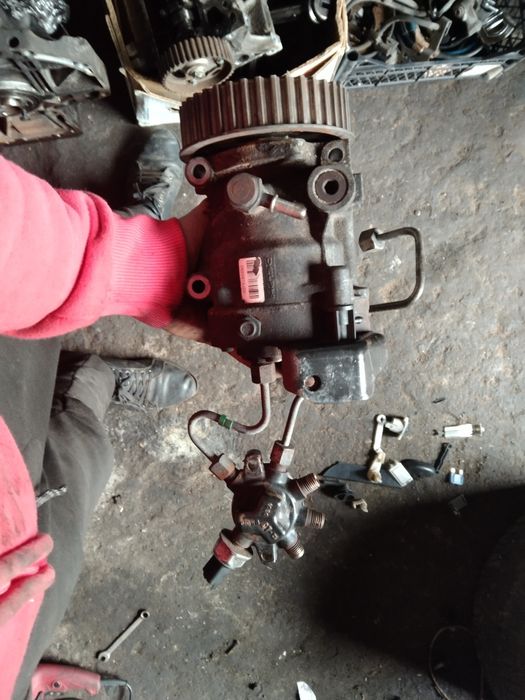 Мотор k9kt766  1.5dci