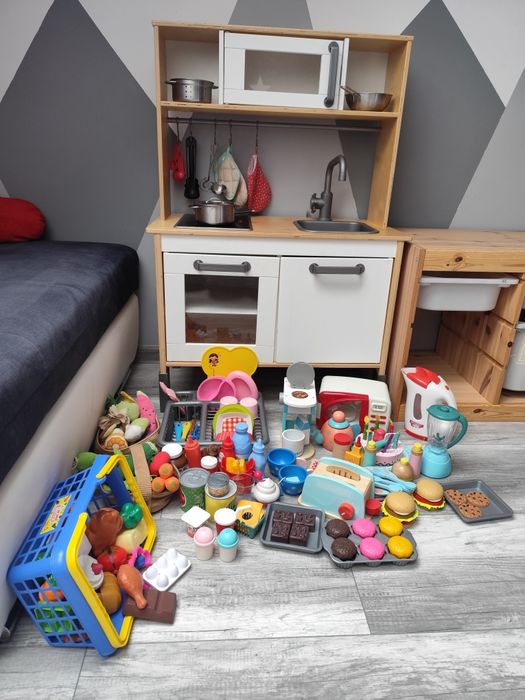 Kuchnia Ikea z akcesoriami