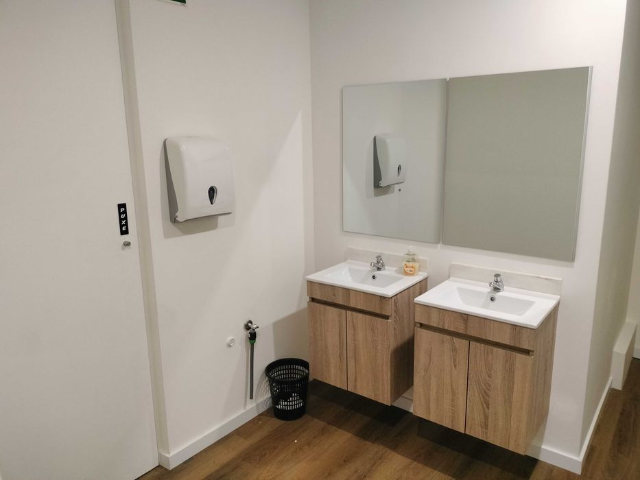 Escritório Novo com WC Privado