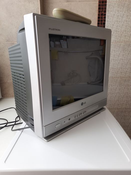 Кінескопний телевізор LG