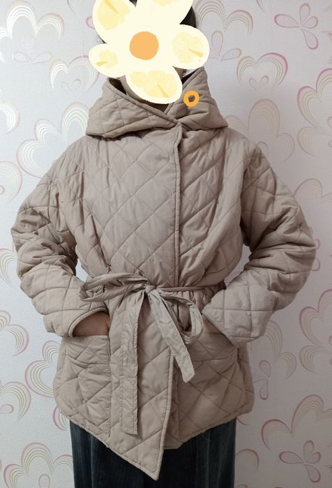 Продам куртку на весну , осінь.