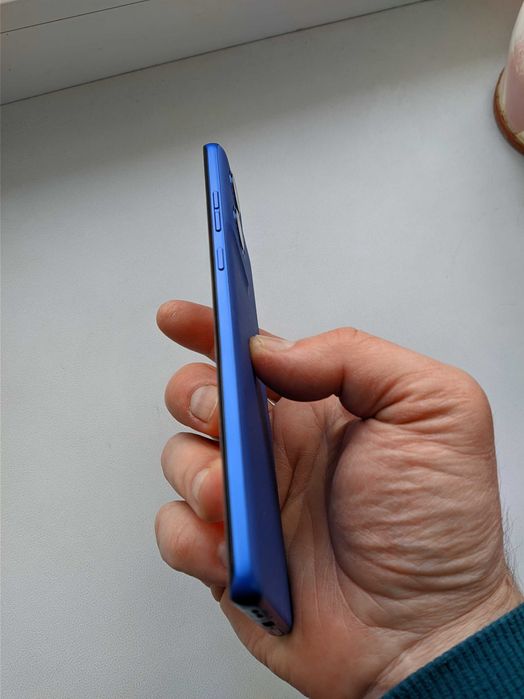 Продам Motorola G85 8/256GB Cobalt Blue