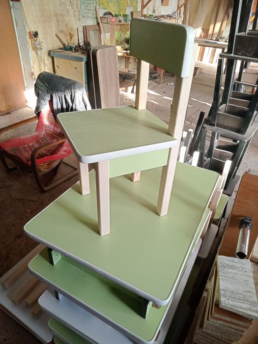 Парта та стілець стіл стільчик для дитини,стол стул