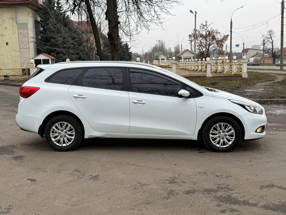 Продам Kia ceed 2013 года