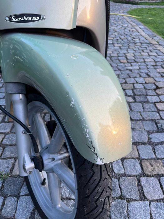 Włoski skuter Aprilia Scarabeo 150