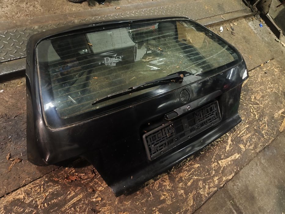 BMW e36 touring klapa bagażnika cosmos-schwarz