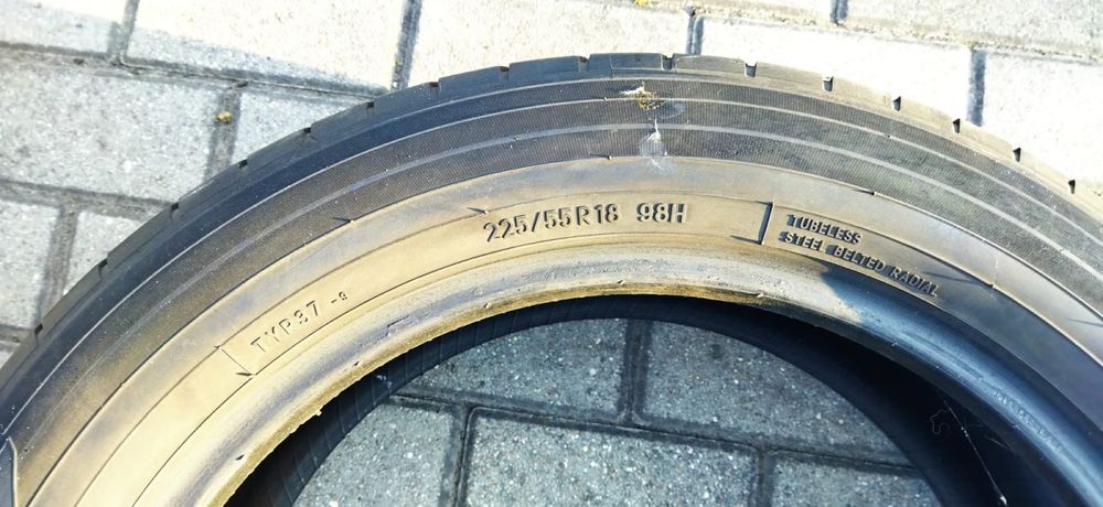 Opony Toyo R37 225/55 R18