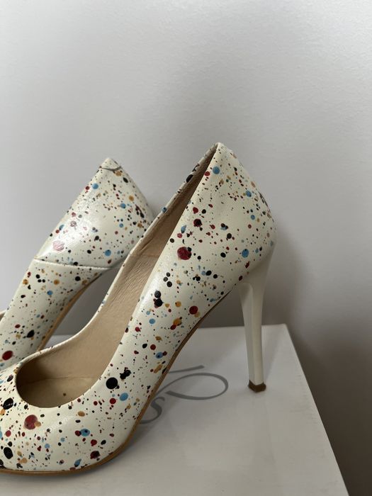 Czółenka na szpilce